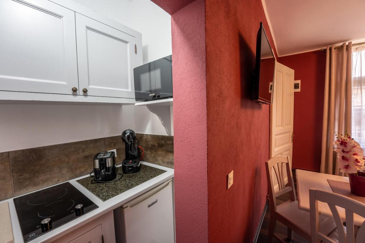 Central Park Apartment シギショアラ エクステリア 写真
